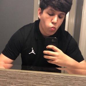 Meet your Posher, Marc